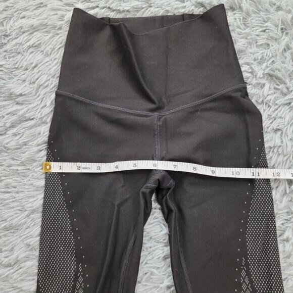 Lululemon Women Mapped Out HR Tight - Size 2 - Picture 10 of 11